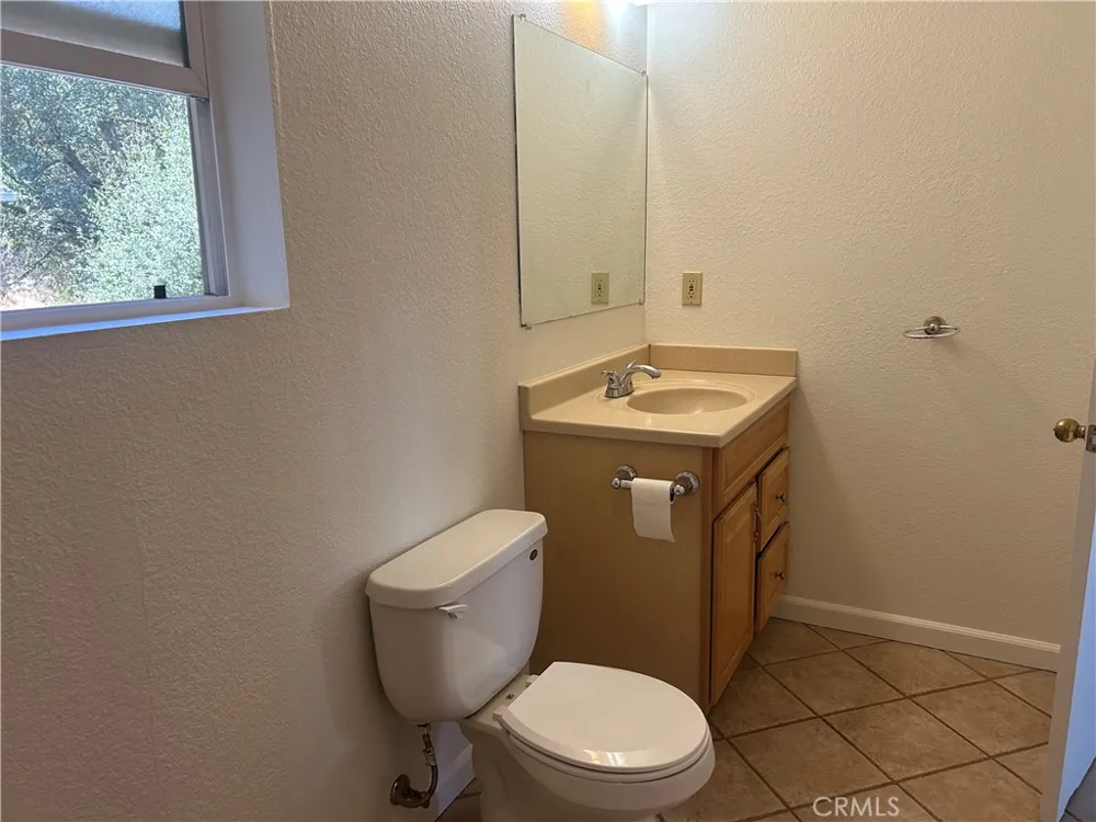 15450 Tana Clearlake, CA 95422
