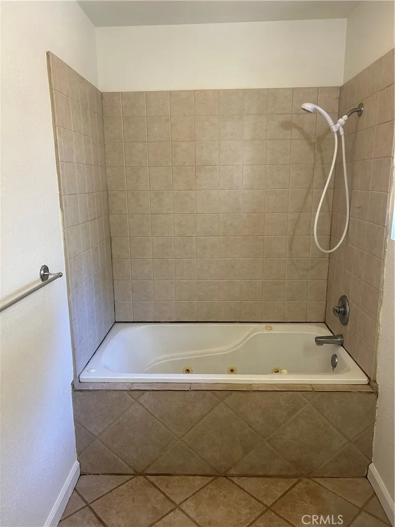15450 Tana Clearlake, CA 95422