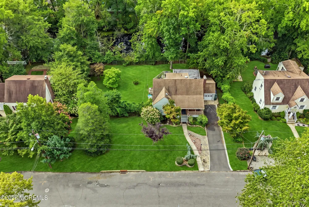 428 Redmond Avenue Oakhurst, NJ 07755
