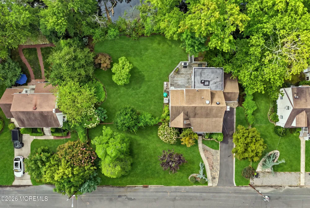 428 Redmond Avenue Oakhurst, NJ 07755