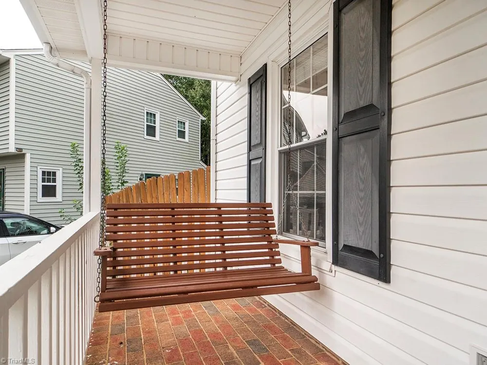 2203 Franklin Court Burlington, NC 27215