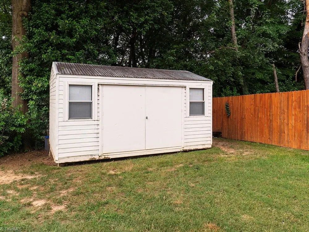 2203 Franklin Court Burlington, NC 27215