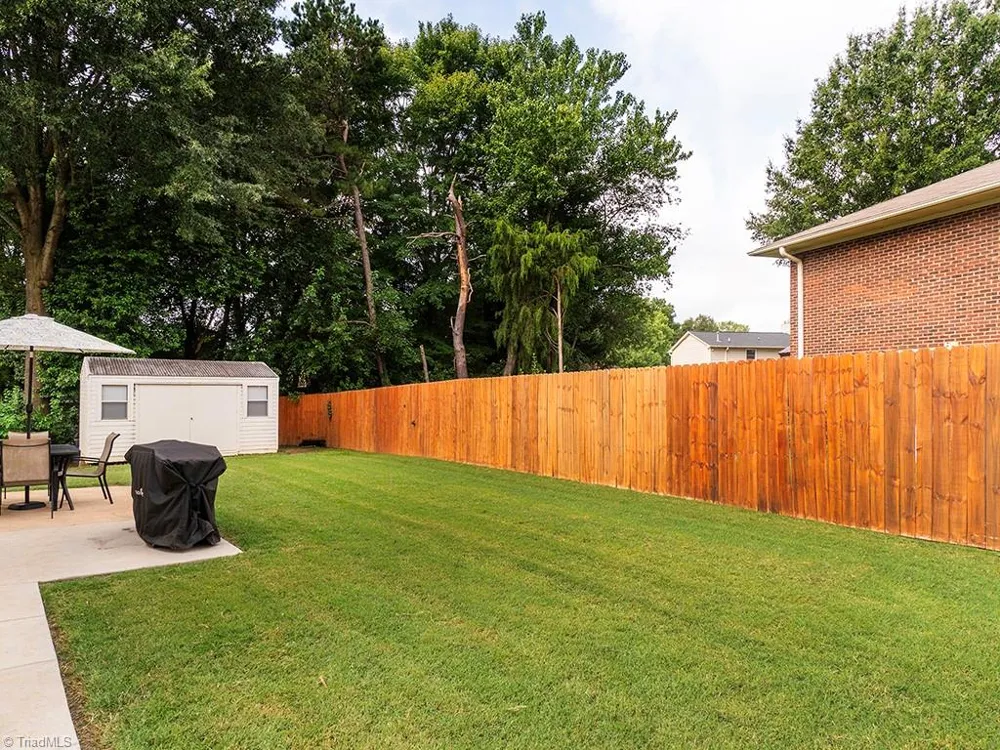 2203 Franklin Court Burlington, NC 27215