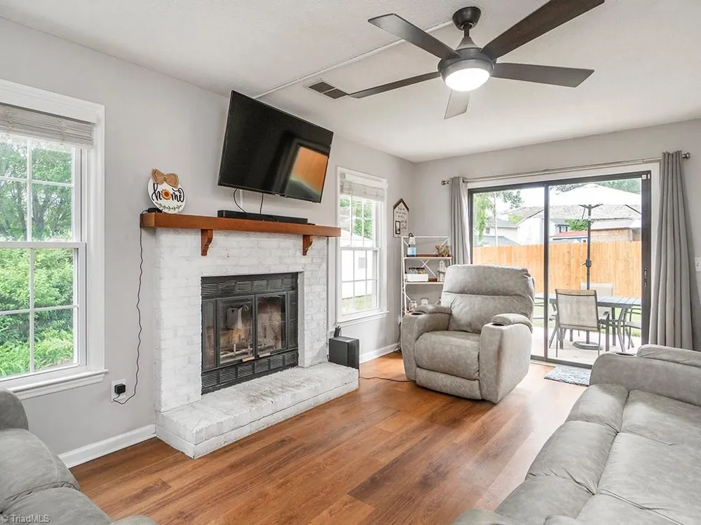 2203 Franklin Court Burlington, NC 27215