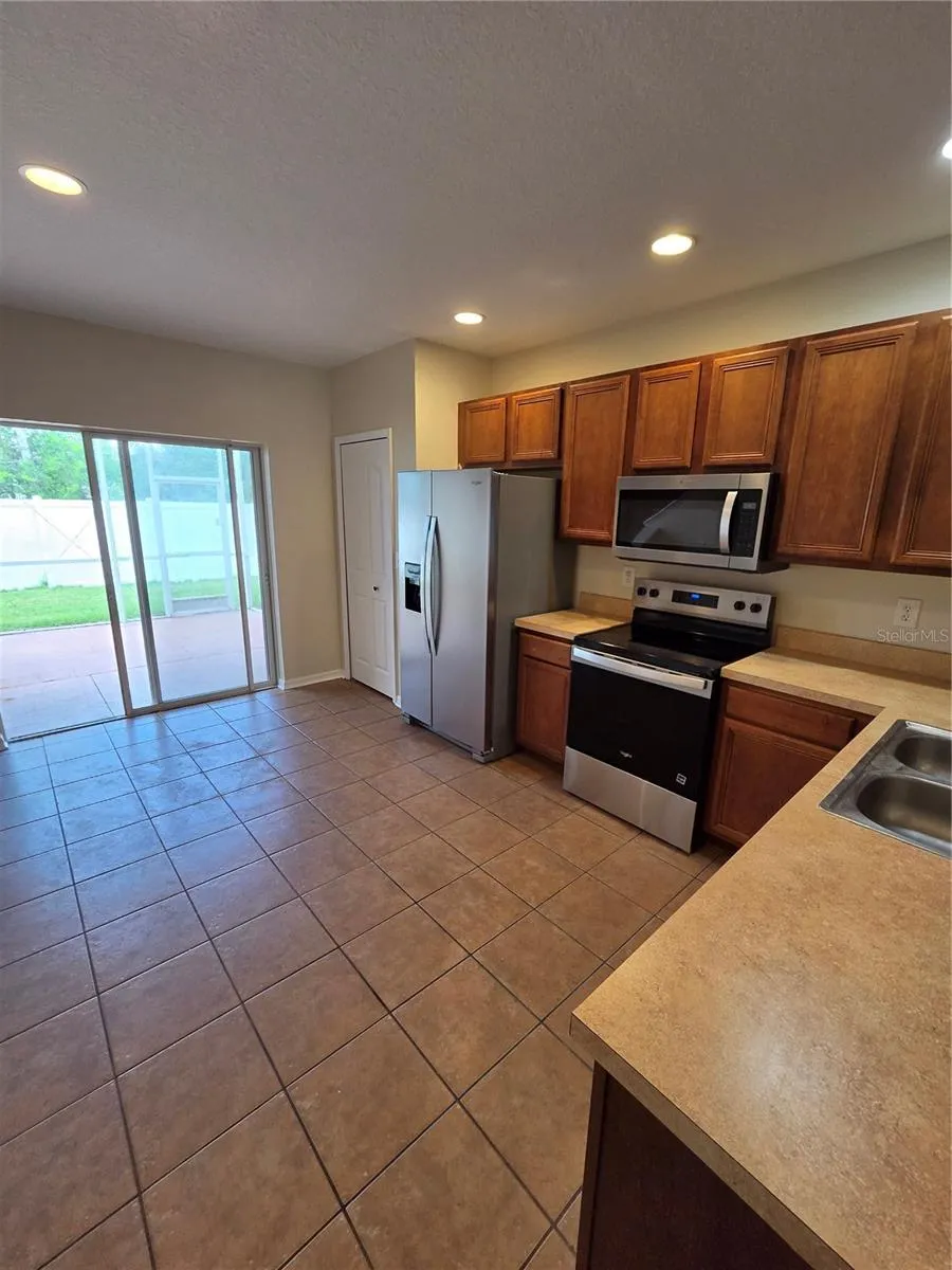 12353 FOXMOOR PEAK DRIVE Riverview, FL 33579