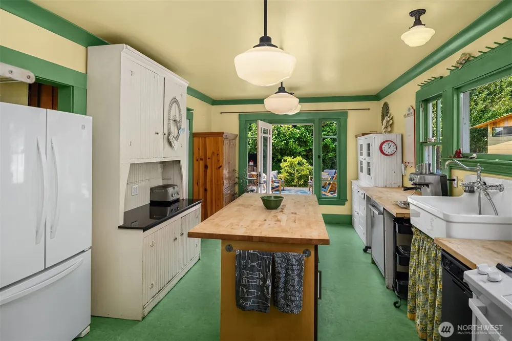32110 NE 55th Street Carnation, WA 98014