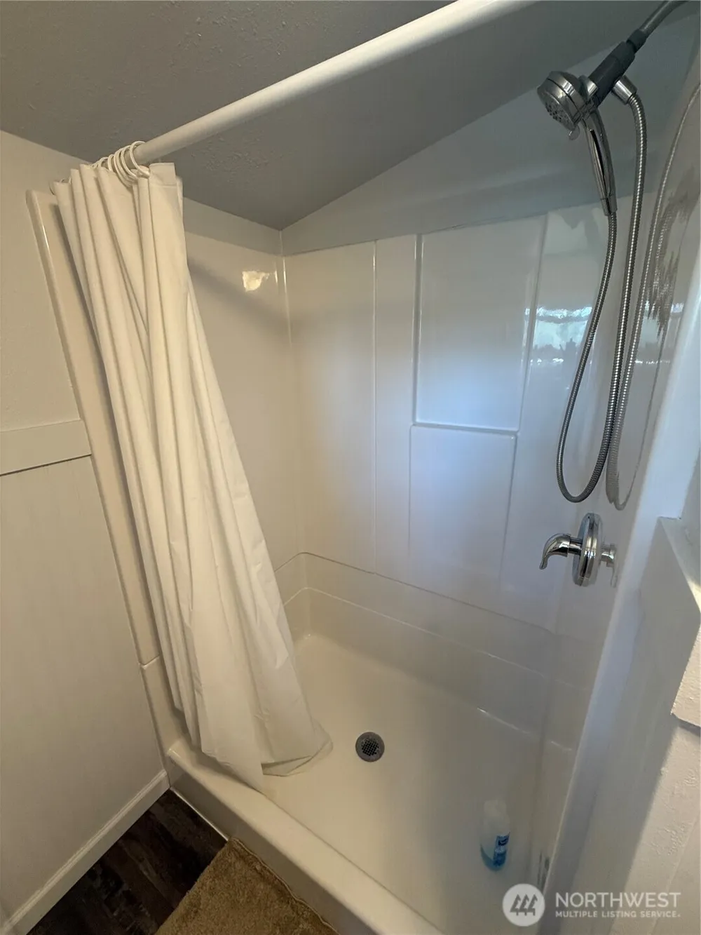 426 Hanford Street Omak, WA 98841