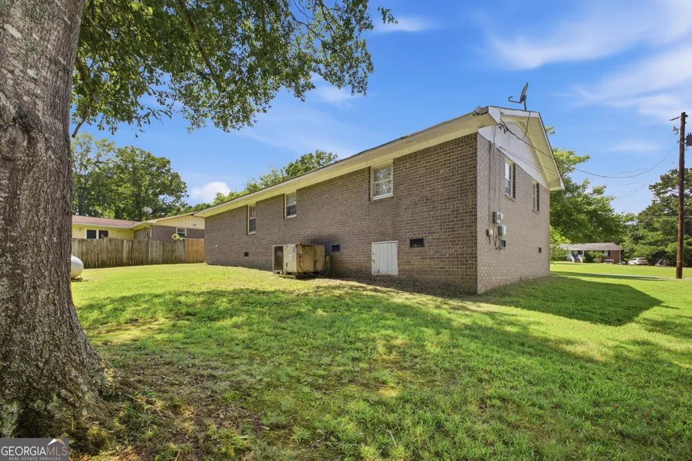 772 Compton RD SE Silver Creek, GA 30173
