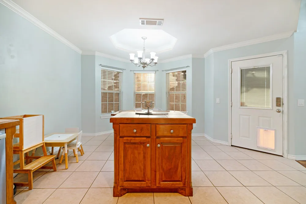 1725 Meadowview Drive Reno, TX 75462