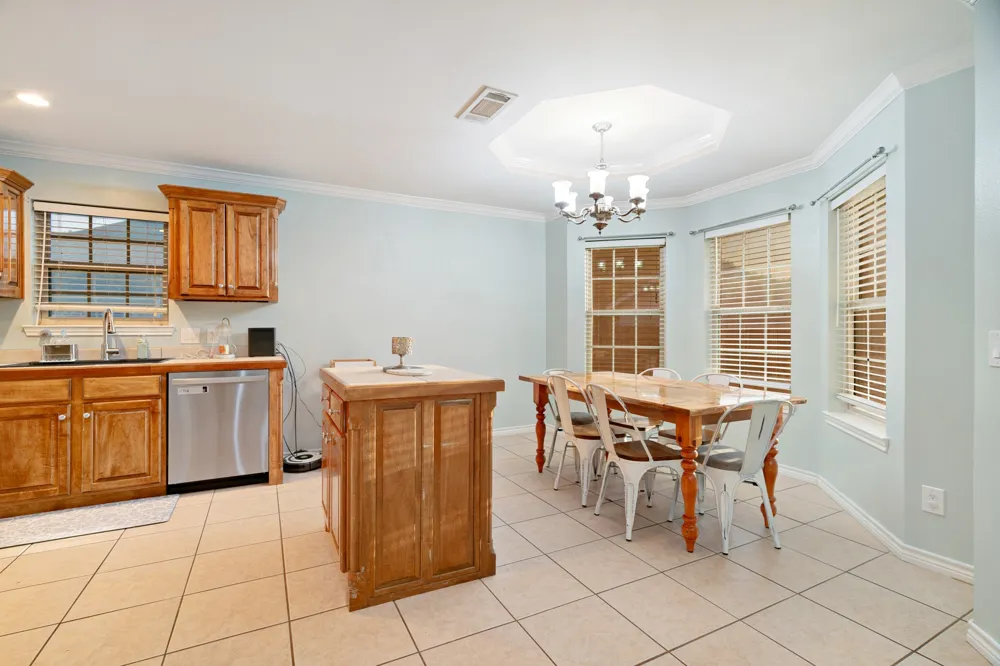1725 Meadowview Drive Reno, TX 75462