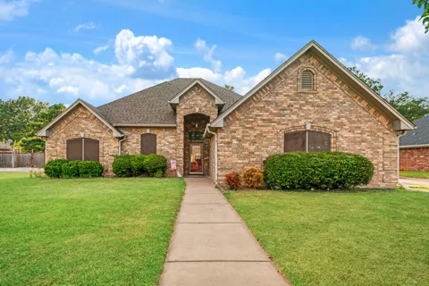 1725 Meadowview Drive