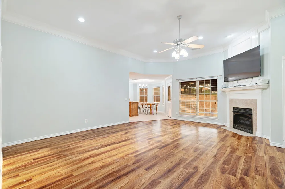 1725 Meadowview Drive Reno, TX 75462