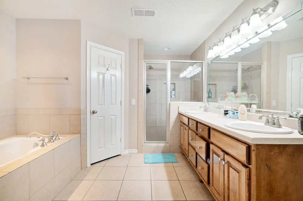 1725 Meadowview Drive Reno, TX 75462
