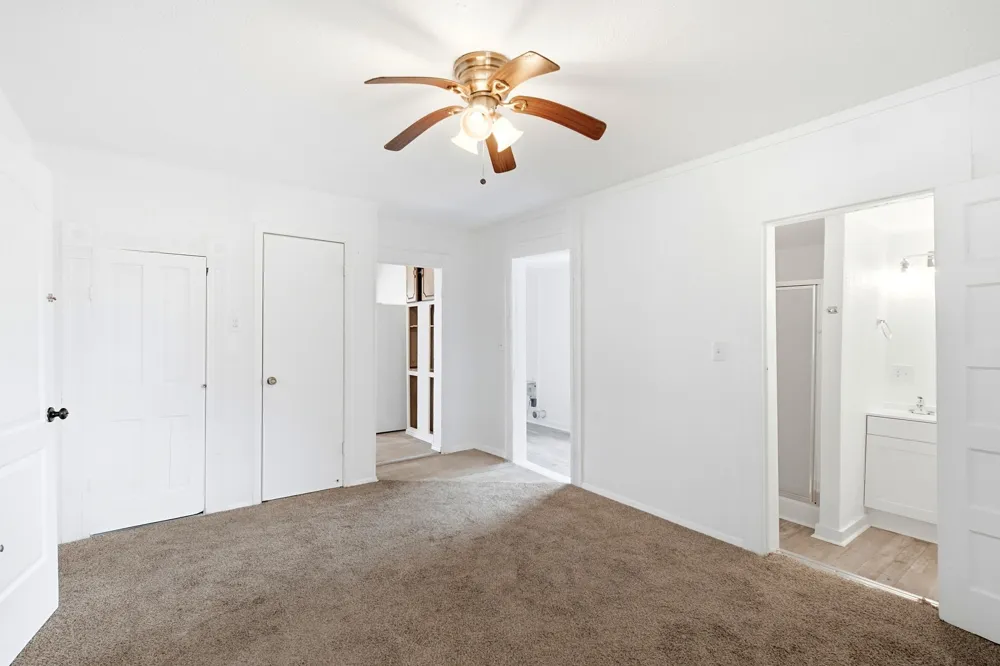 214 E Woodland Street Collinsville, TX 76233