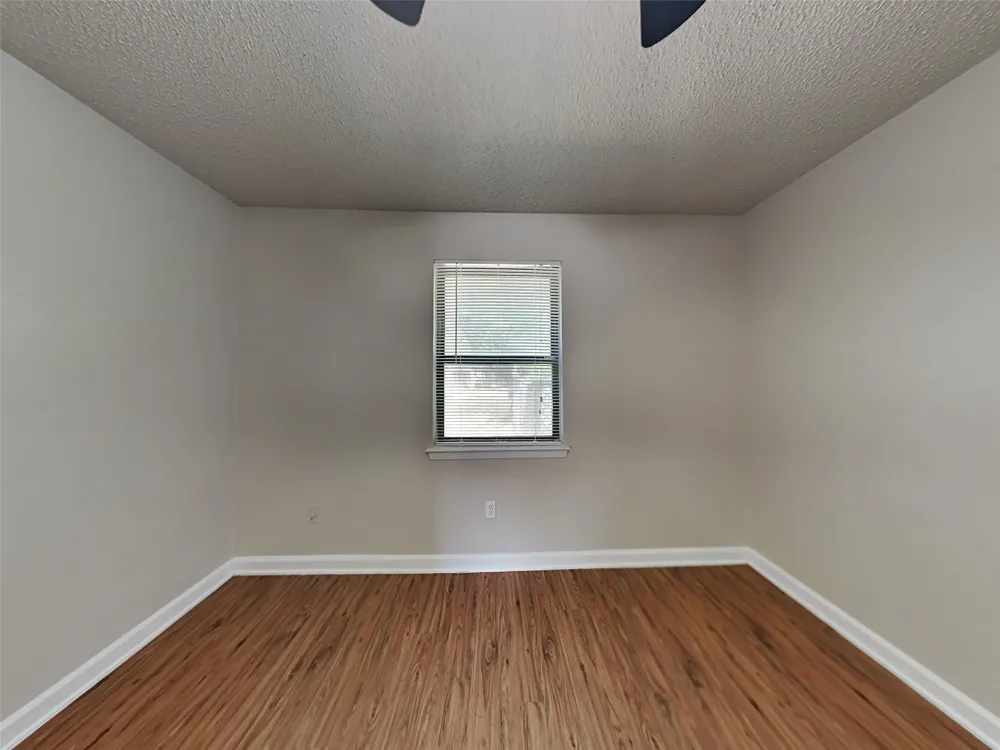 900 Cannon Drive Euless, TX 76040
