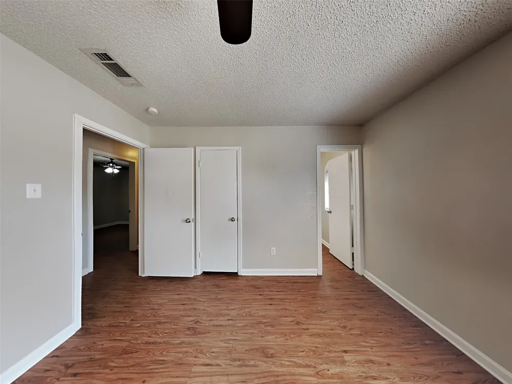 900 Cannon Drive Euless, TX 76040