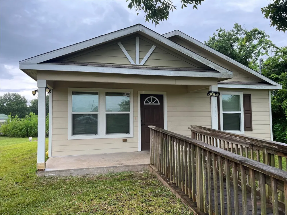 13023 Pleasant Valley Drive Rosharon, TX 77583