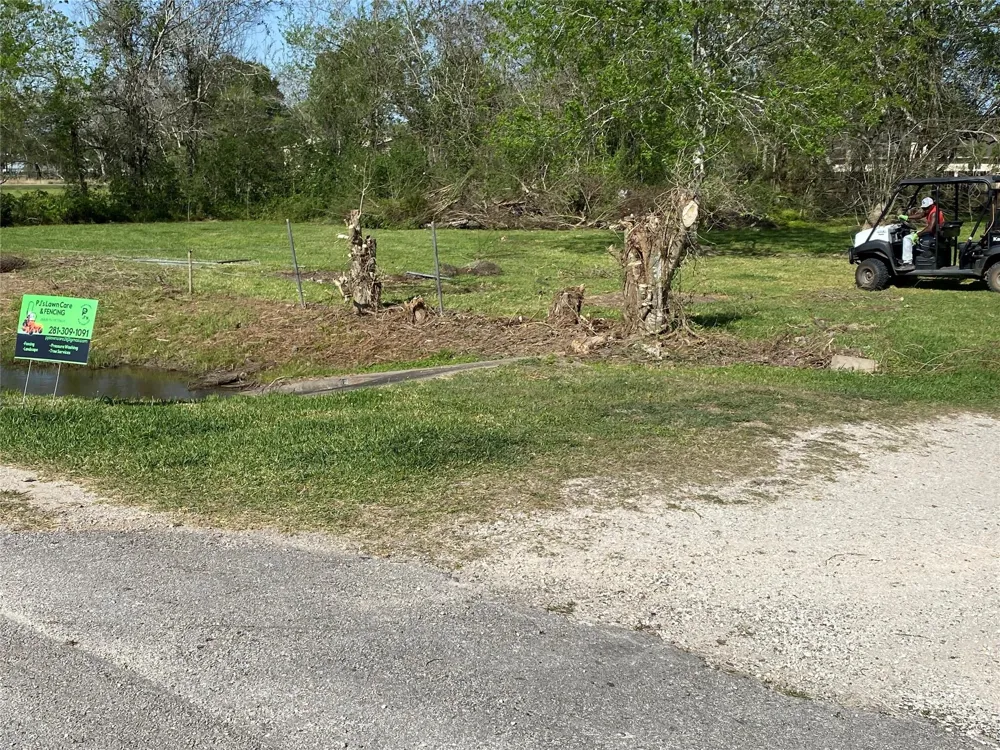 13023 Pleasant Valley Drive Rosharon, TX 77583