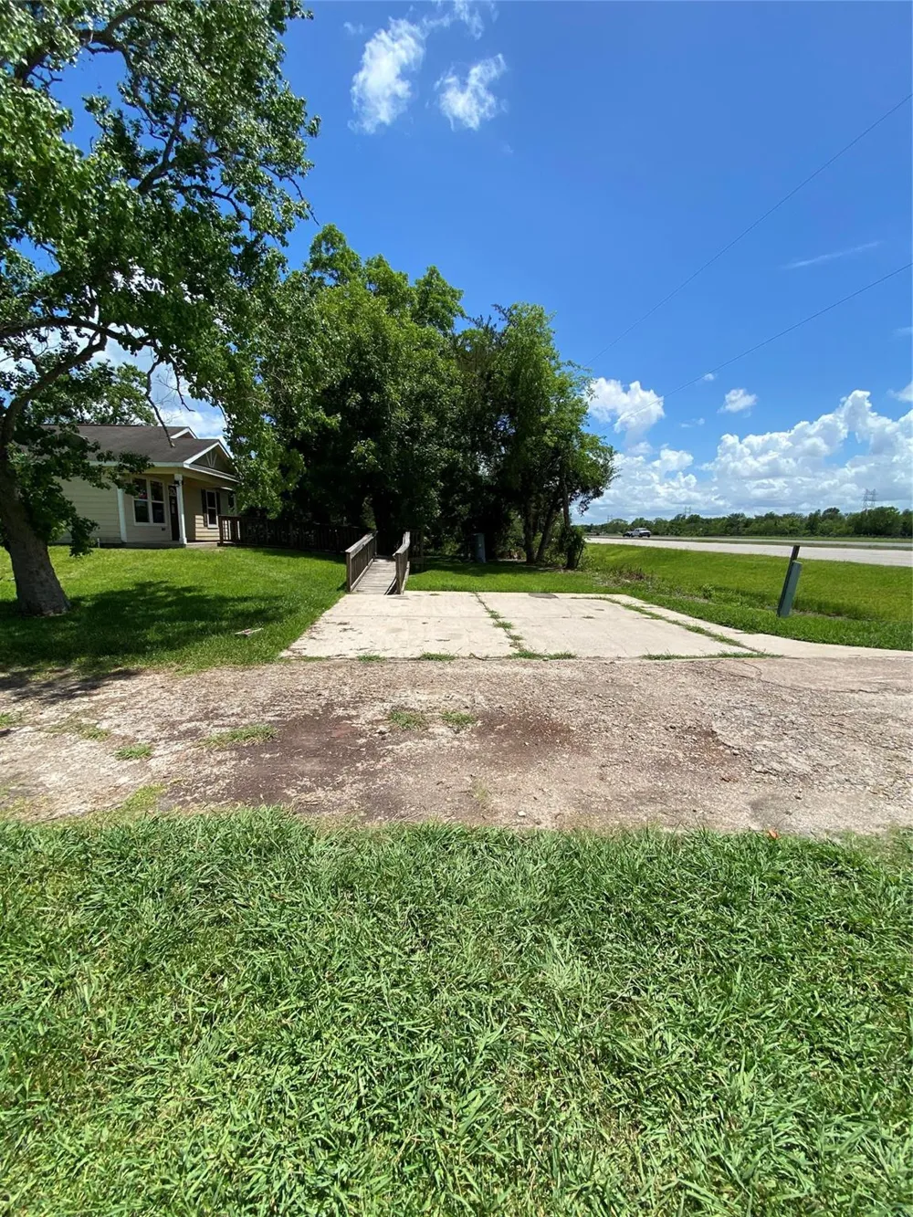 13023 Pleasant Valley Drive Rosharon, TX 77583