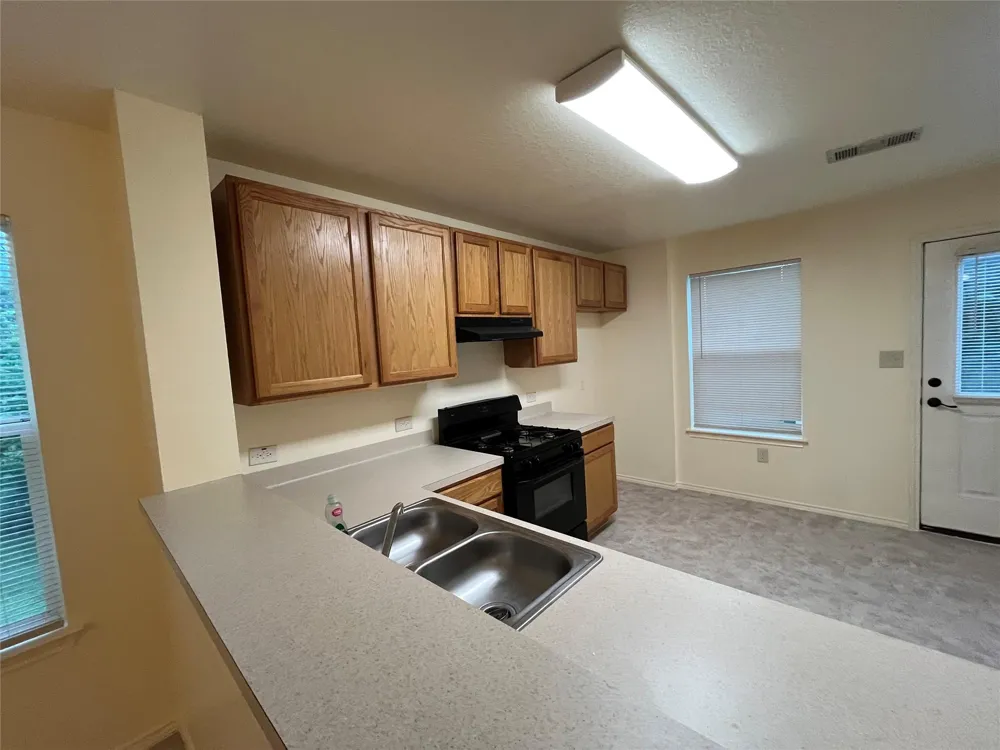 13023 Pleasant Valley Drive Rosharon, TX 77583