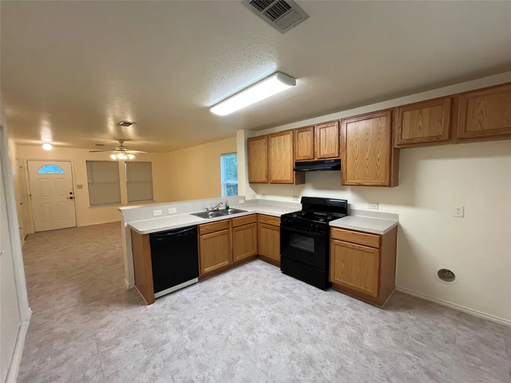 13023 Pleasant Valley Drive Rosharon, TX 77583