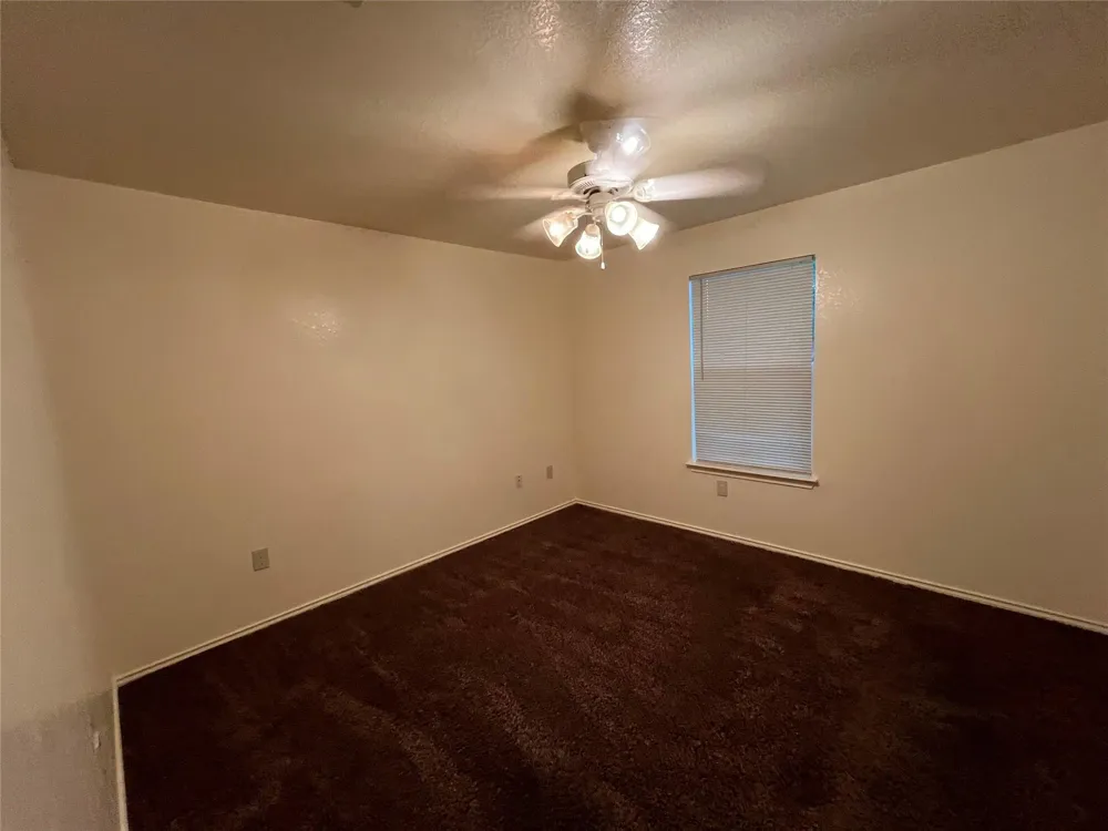 13023 Pleasant Valley Drive Rosharon, TX 77583