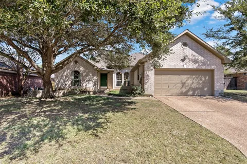 2920 Mirrormere Circle