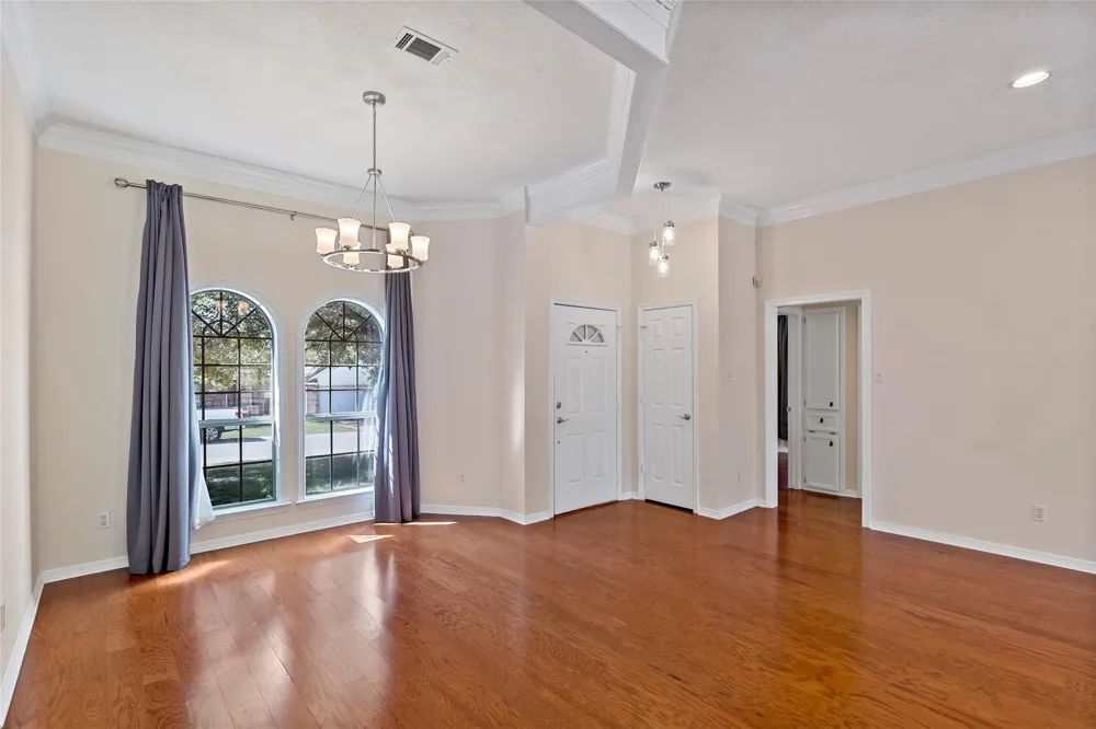 2920 Mirrormere Circle Bryan, TX 77807