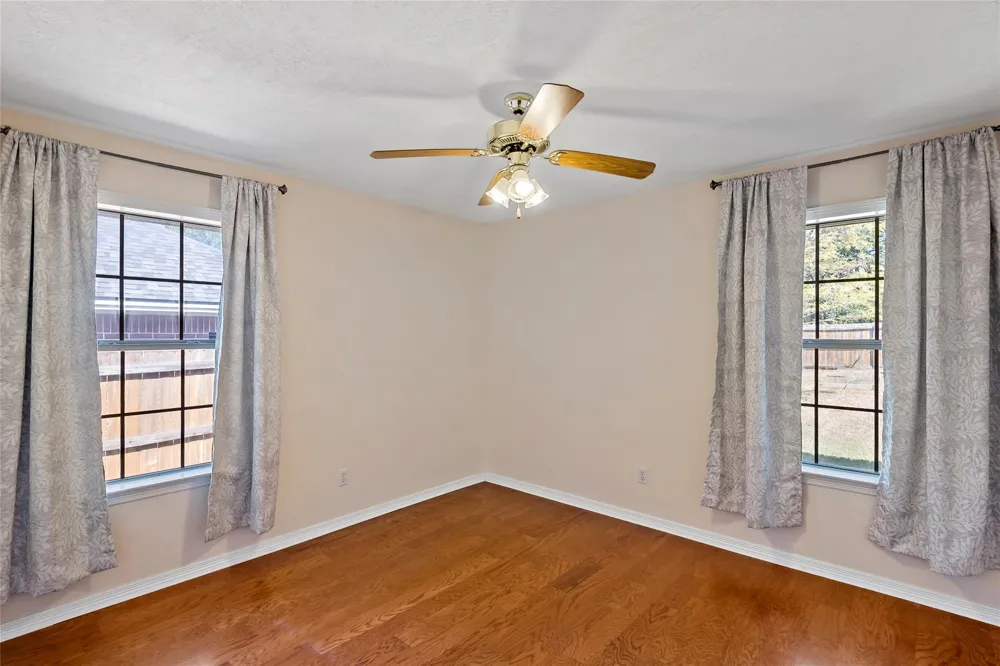 2920 Mirrormere Circle Bryan, TX 77807