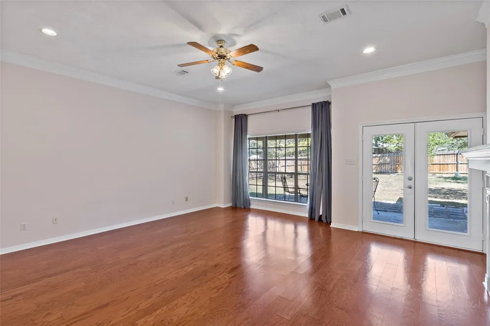 2920 Mirrormere Circle Bryan, TX 77807