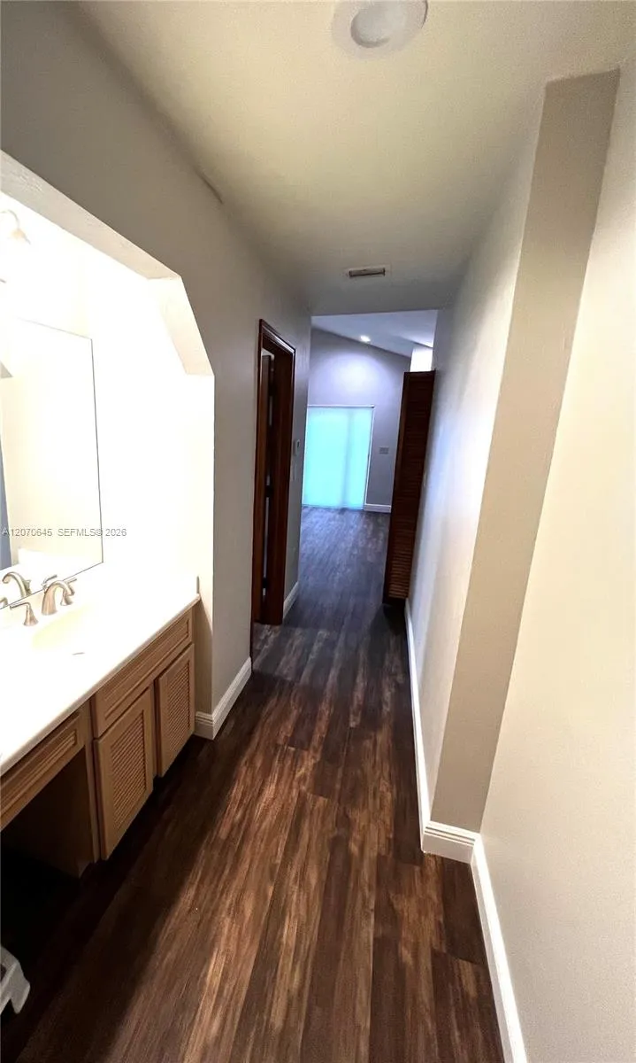 297 NW 104th Ave Coral Springs, FL 33071
