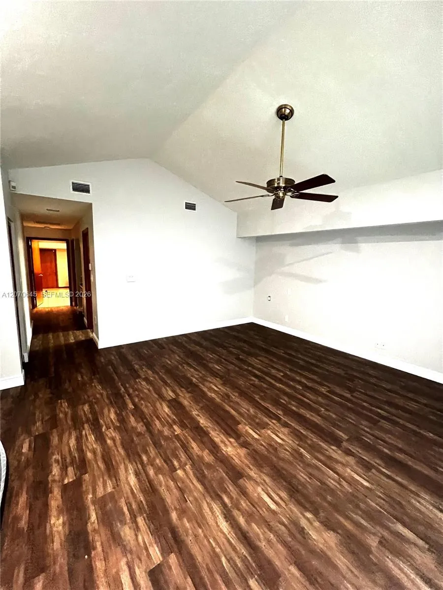 297 NW 104th Ave Coral Springs, FL 33071