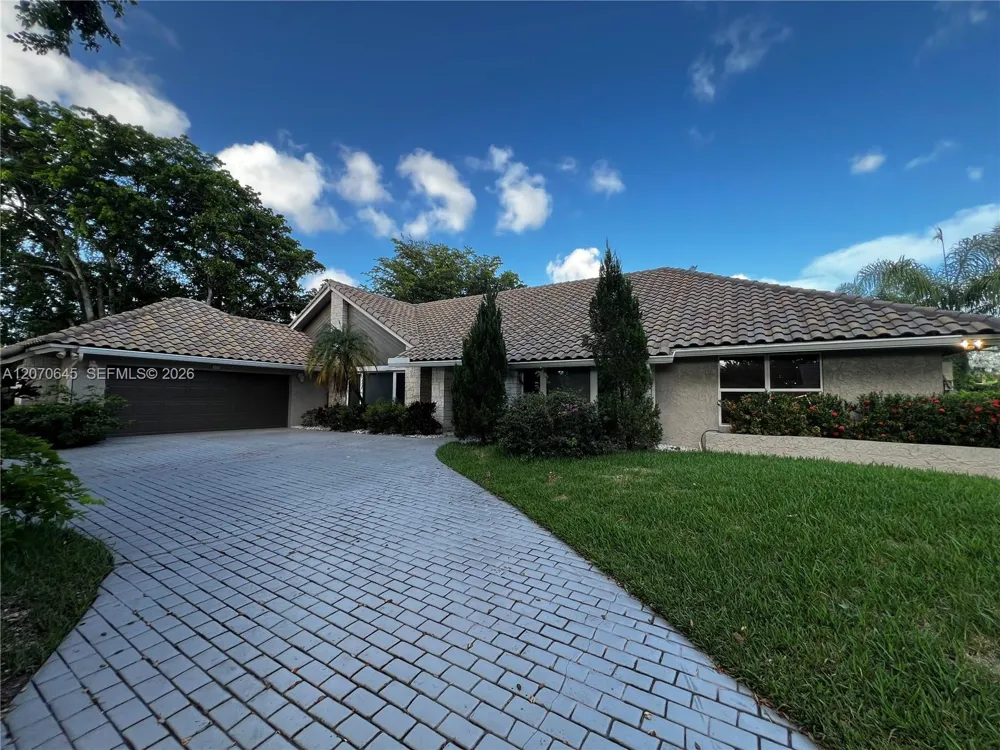 297 NW 104th Ave Coral Springs, FL 33071