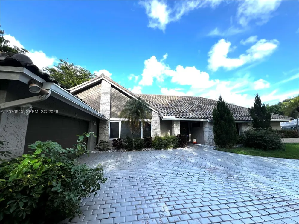 297 NW 104th Ave Coral Springs, FL 33071