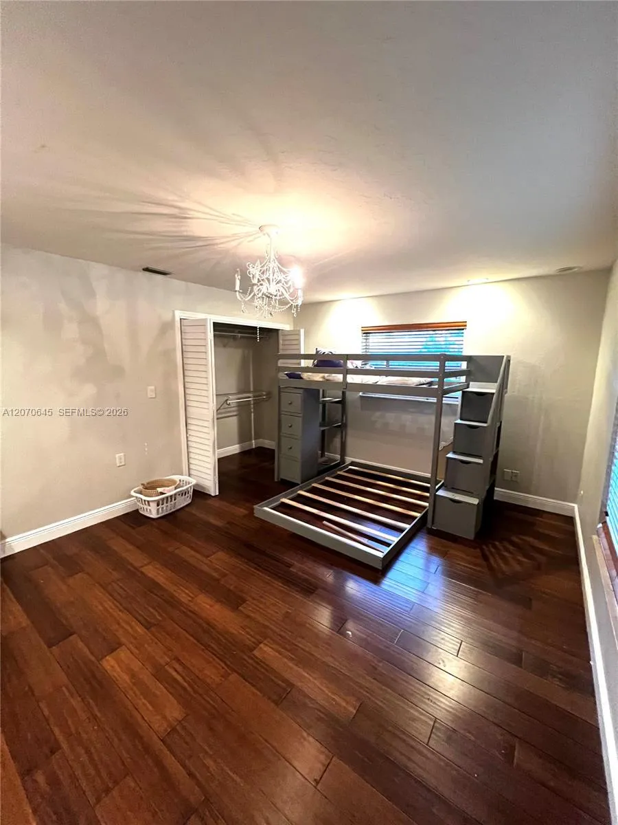 297 NW 104th Ave Coral Springs, FL 33071