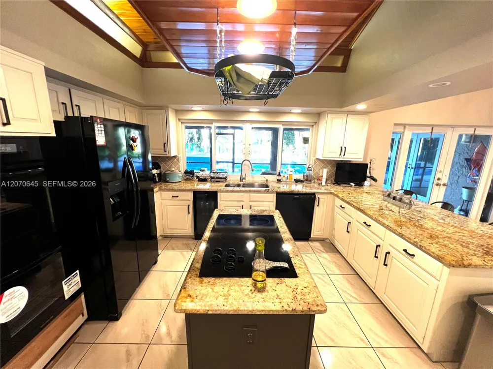 297 NW 104th Ave Coral Springs, FL 33071