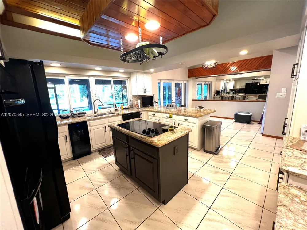 297 NW 104th Ave Coral Springs, FL 33071