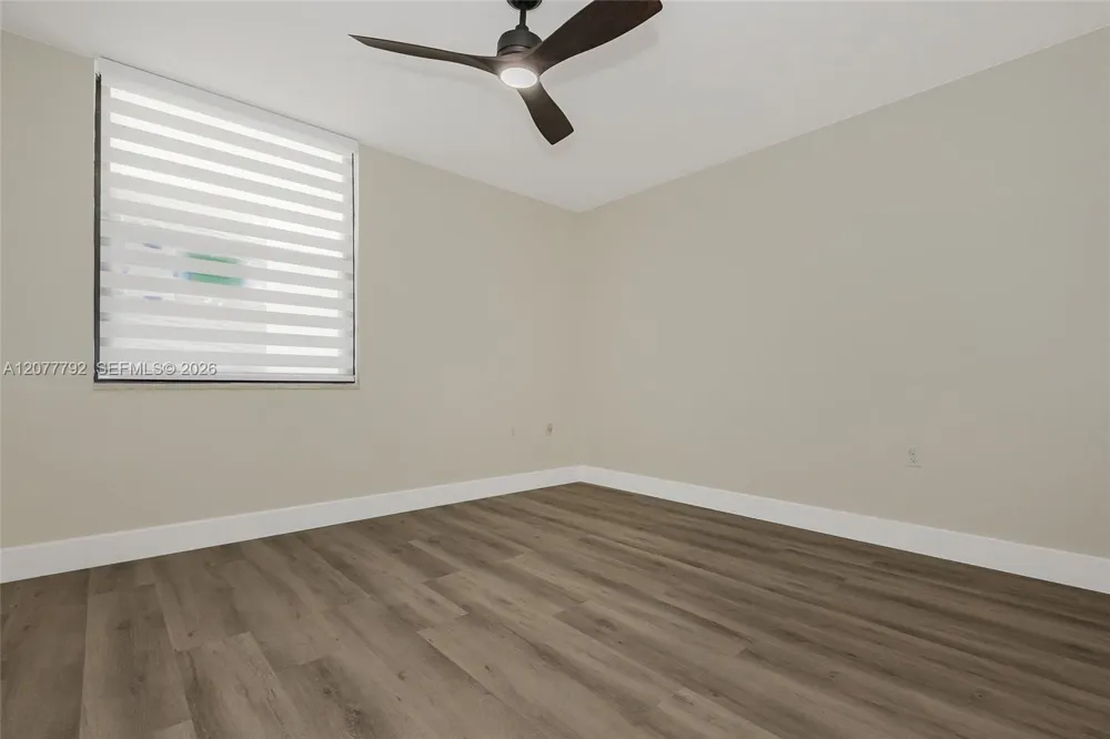 1709 Whitehall Dr #103 Davie, FL 33324