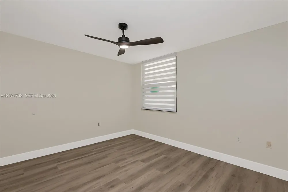 1709 Whitehall Dr #103 Davie, FL 33324