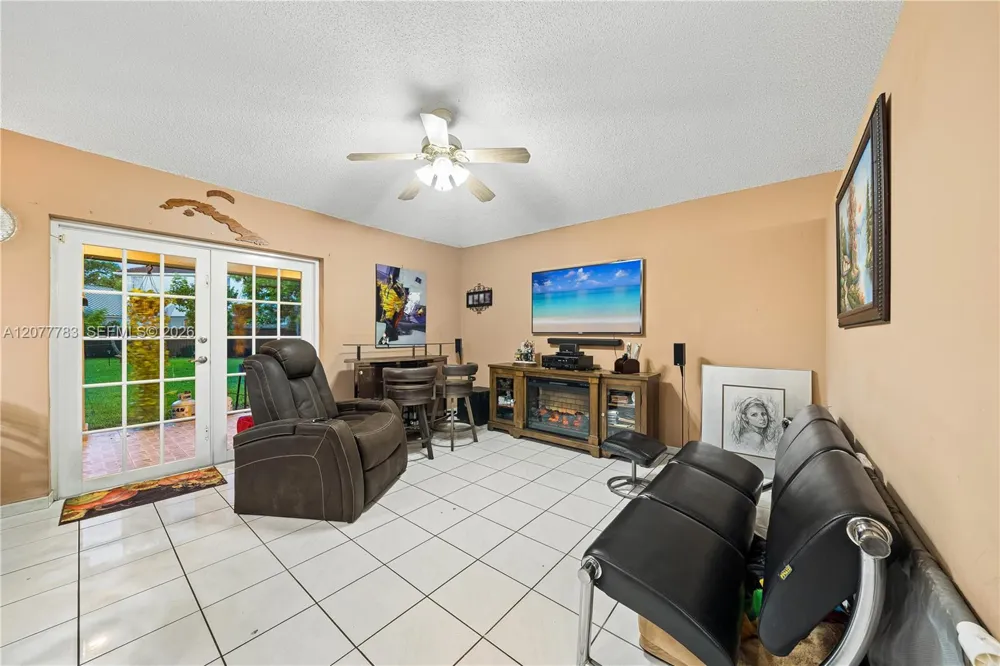 7920 SW 163rd Pl Miami, FL 33193