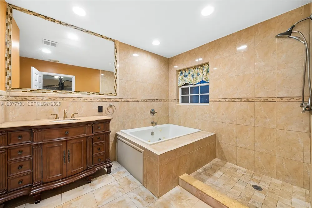 7920 SW 163rd Pl Miami, FL 33193