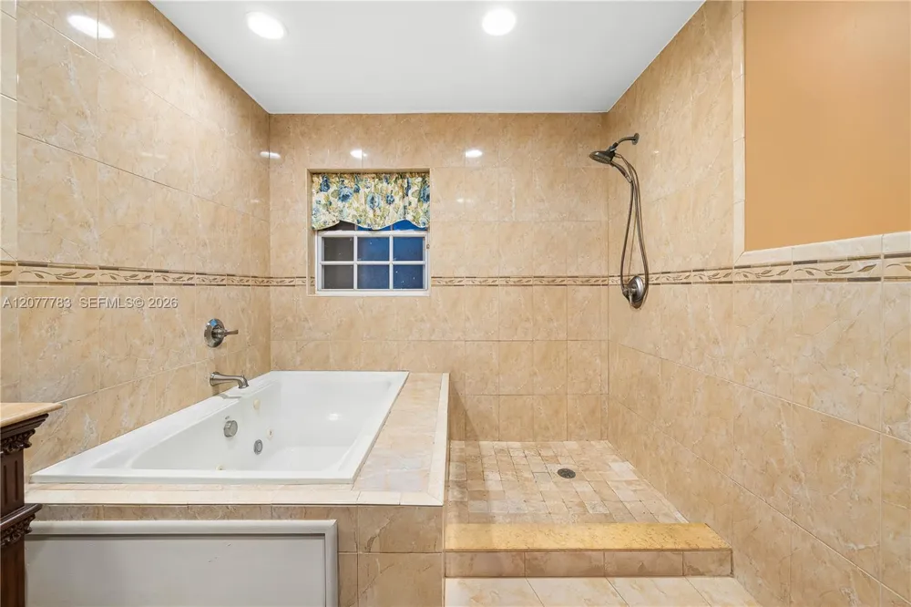 7920 SW 163rd Pl Miami, FL 33193