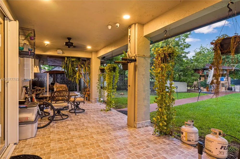 7920 SW 163rd Pl Miami, FL 33193