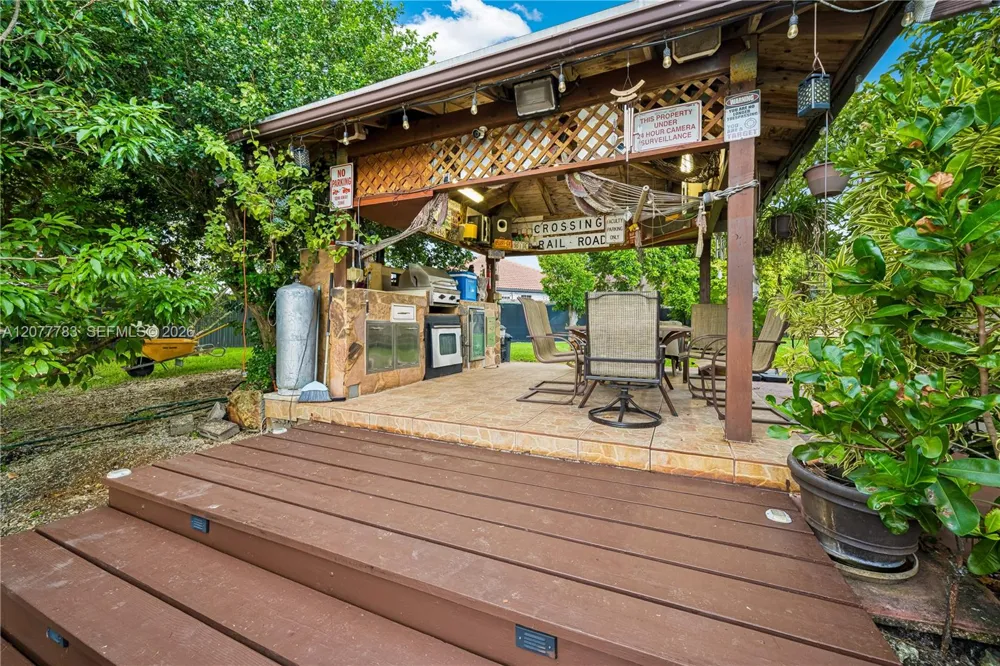 7920 SW 163rd Pl Miami, FL 33193