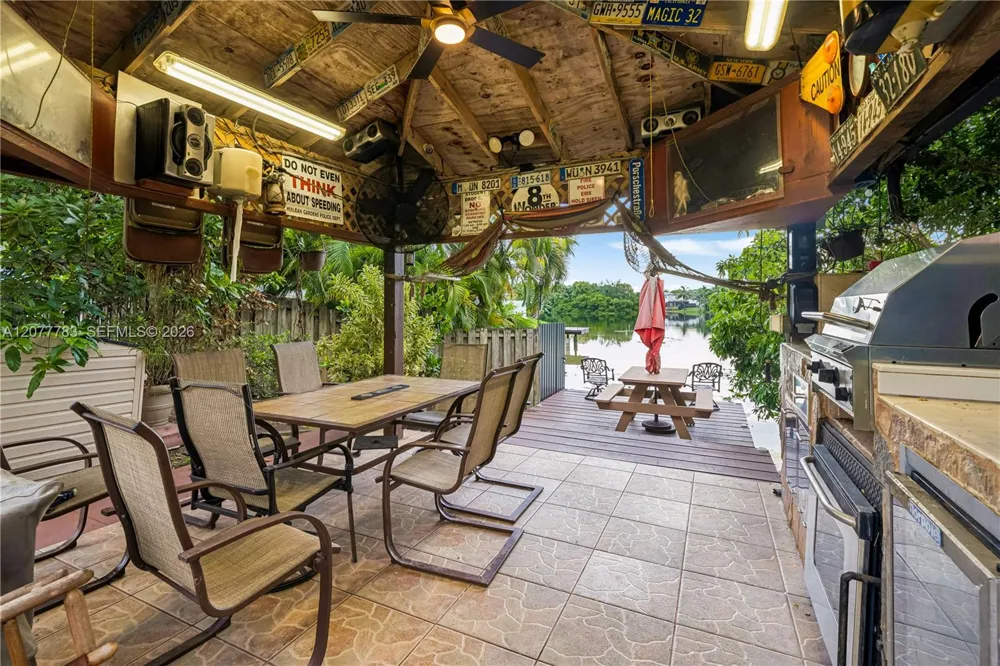 7920 SW 163rd Pl Miami, FL 33193