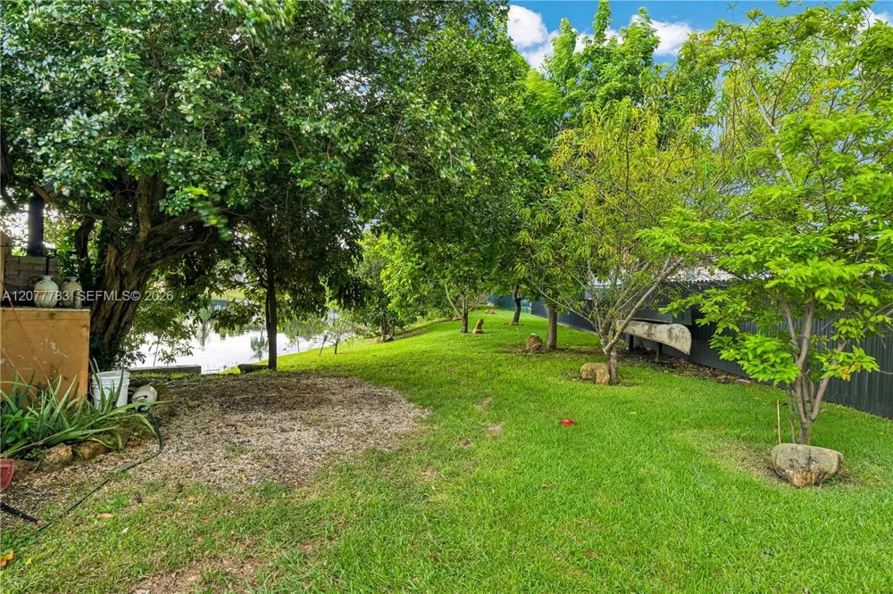 7920 SW 163rd Pl Miami, FL 33193