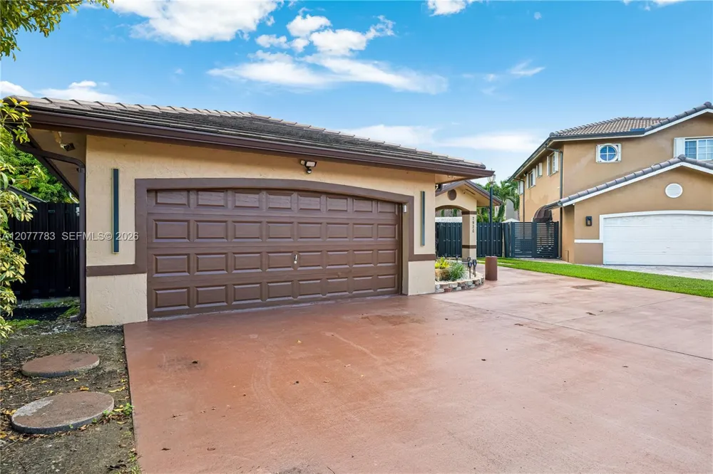 7920 SW 163rd Pl Miami, FL 33193