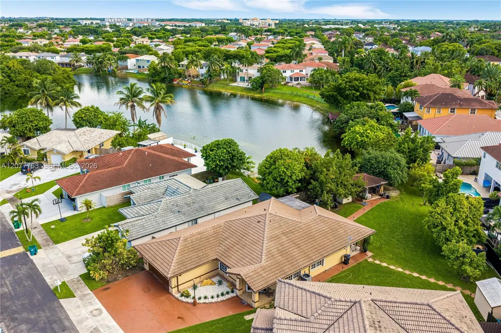 7920 SW 163rd Pl Miami, FL 33193
