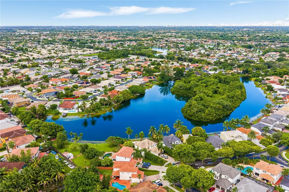 7920 SW 163rd Pl Miami, FL 33193