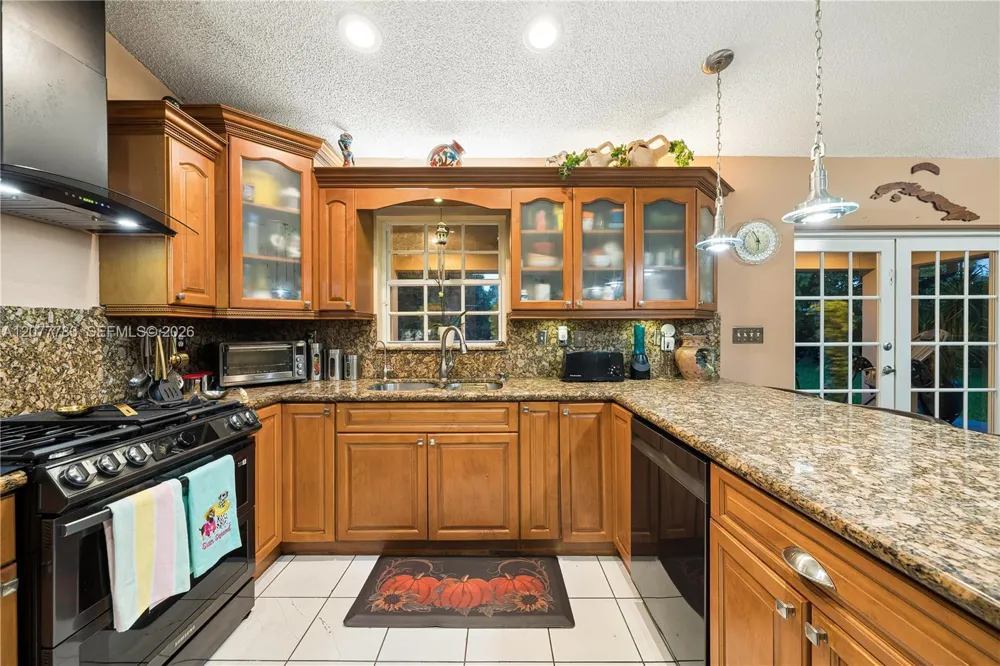 7920 SW 163rd Pl Miami, FL 33193